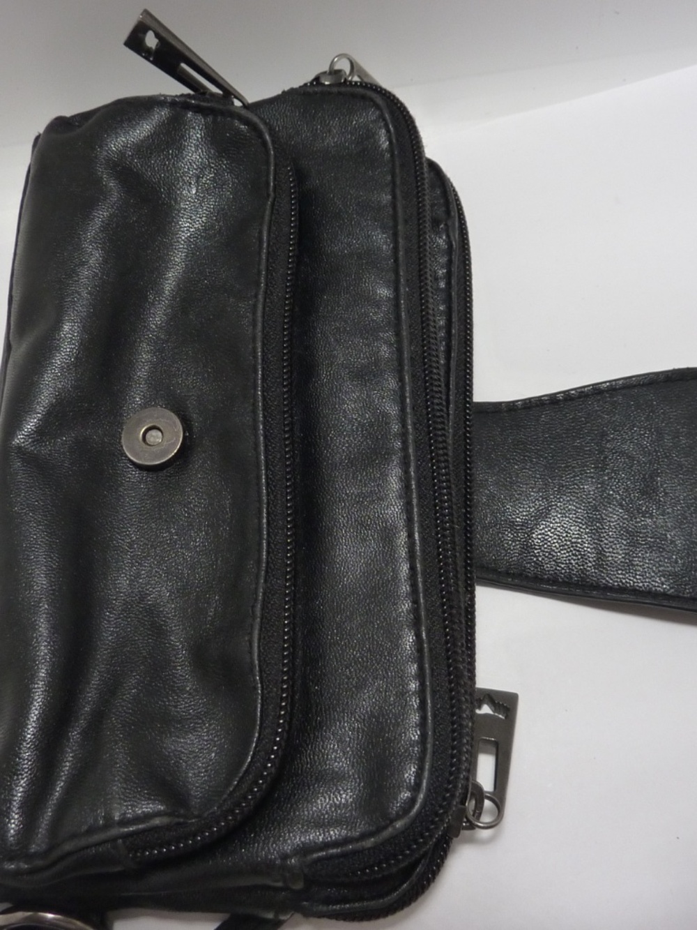 Fox Racing VINTAGE Black Faux Leather TRAVEL WRISTLET Wallet with Metal Emblem - Picture 4 of 11